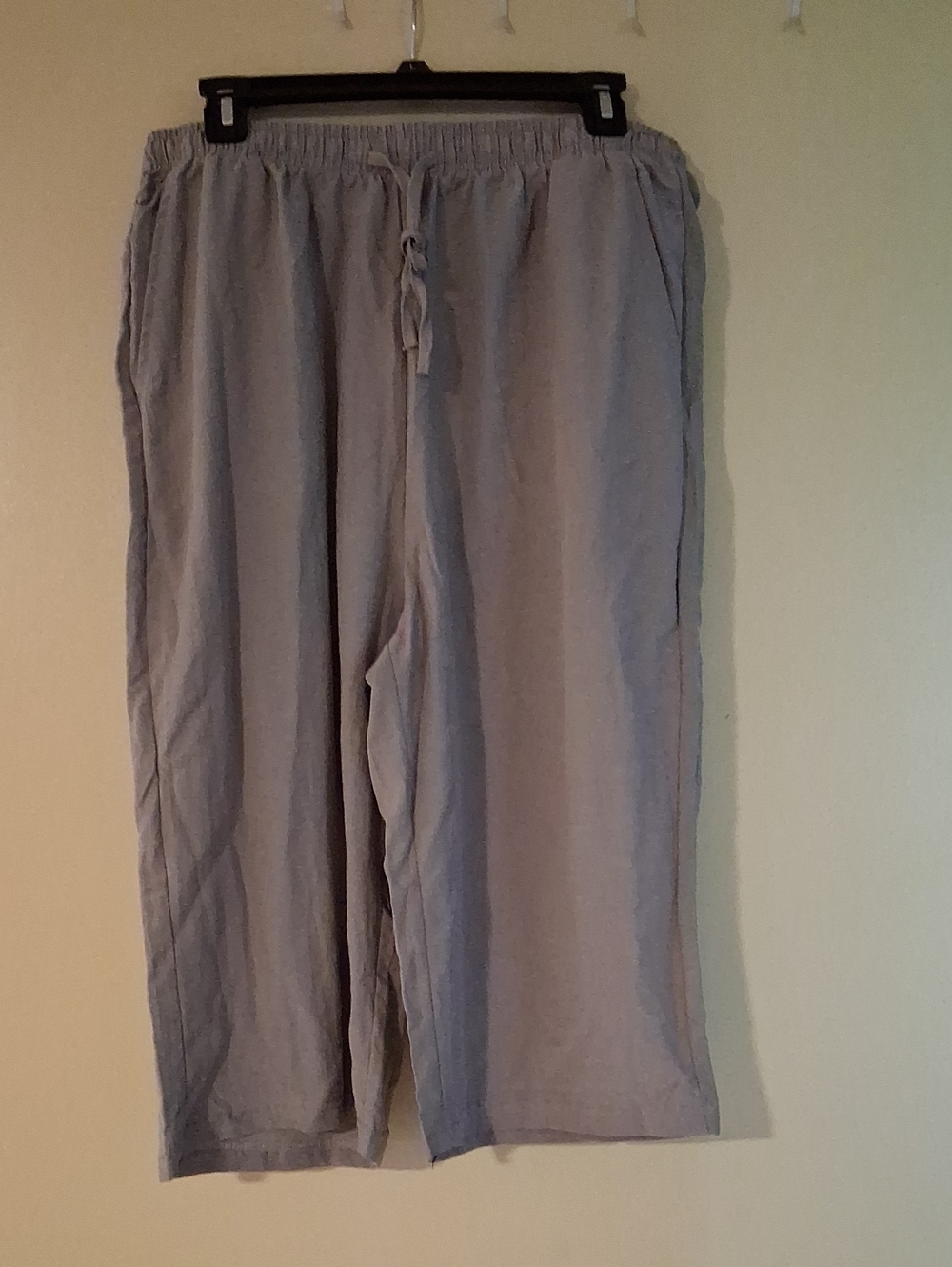 Light Gray Women's Capri Pants with Drawstring
